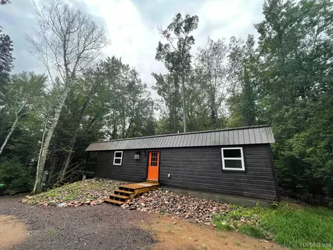 Exterior - 26950 E 26881 E Grosse Pt, Hancock, MI 49930 photo 1 of 3