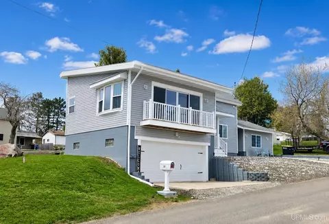 526 E Bundy, Ironwood, MI 49938