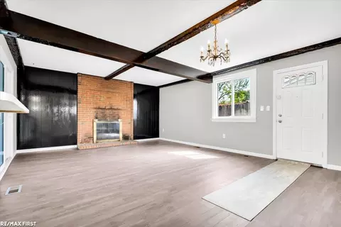 Living - 17523 Moors, Fraser, MI 48026 photo 3 of 4