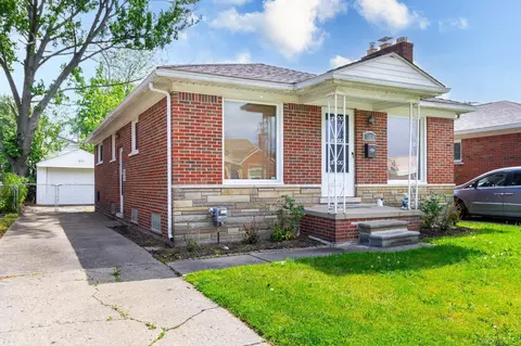 21526 Englehardt, Saint Clair Shores, MI 48080