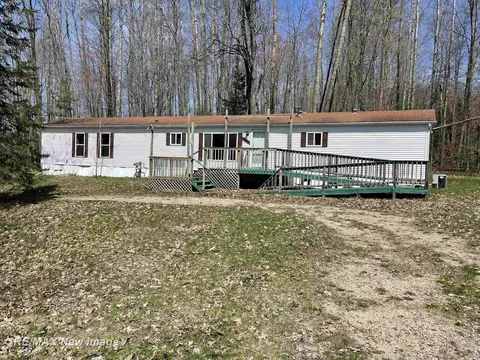 7100 Spring Lk, Lake, MI 48632