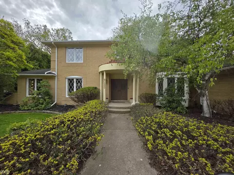 23223 Bellwood, Southfield, MI 48034