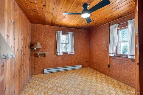 Bedroom - 17751 Long Pt, Germfask, MI 49836 photo 2 of 3