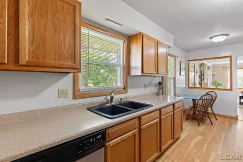 Kitchen - 14311 Hudson, Hudson, MI 49247 photo 5 of 6