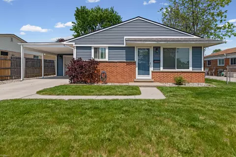 23005 Avon, Saint Clair Shores, MI 48082
