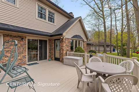 Exterior - 3575 E Marcus, Saginaw, MI 48603 photo 11 of 14