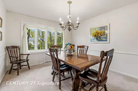 Dining - 3575 E Marcus, Saginaw, MI 48603 photo 2 of 3
