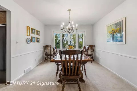 Dining - 3575 E Marcus, Saginaw, MI 48603 photo 3 of 3