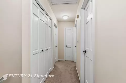 Entry Way - 3575 E Marcus, Saginaw, MI 48603 photo 5 of 6