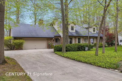 Exterior - 3575 E Marcus, Saginaw, MI 48603 photo 6 of 14