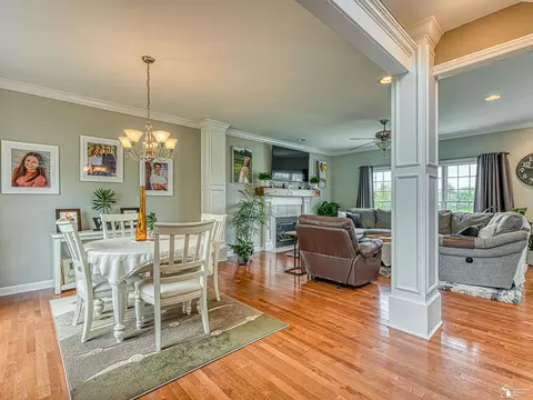 Dining - 453 Corinth, Dundee, MI 48131 photo 6 of 7