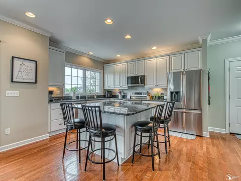 Kitchen - 453 Corinth, Dundee, MI 48131 photo 2 of 4
