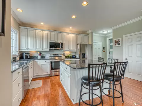 Kitchen - 453 Corinth, Dundee, MI 48131 photo 3 of 4