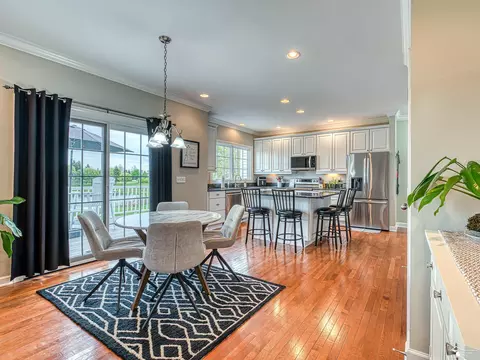 Dining - 453 Corinth, Dundee, MI 48131 photo 3 of 7