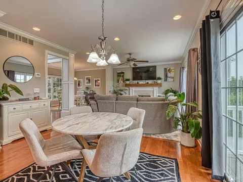 Dining - 453 Corinth, Dundee, MI 48131 photo 1 of 7