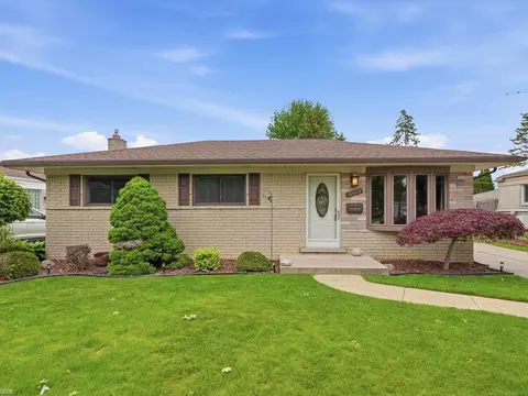 32614 Stricker, Warren, MI 48088