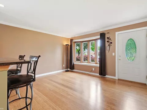 Living - 32614 Stricker, Warren, MI 48088 photo 2 of 5