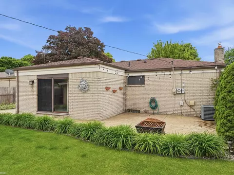 Exterior - 32614 Stricker, Warren, MI 48088 photo 5 of 9