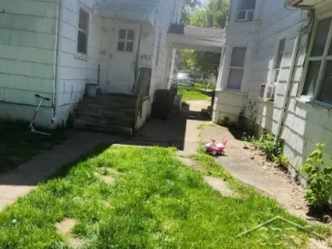45 Fountain W, Battle Creek, MI 49037