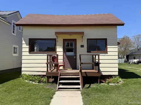 117 N Third, Manistique, MI 49854