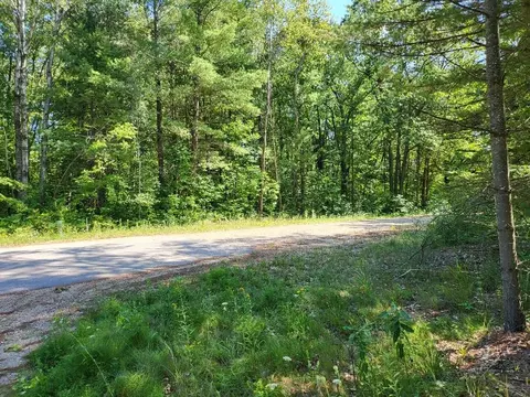 498 Ridge, Gladwin, MI 48624 photo 8