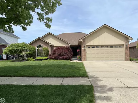 Exterior - 19319 Weathervane, Macomb, MI 48044 photo 5 of 10