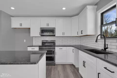Kitchen - 1825 State, Algonac, MI 48001 photo 5 of 5