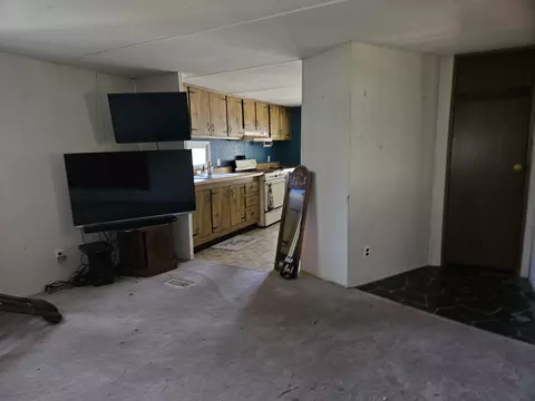 Living - 4191 W Arthur, Harrison, MI 48625 photo 2 of 2