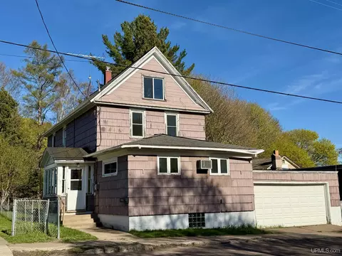 1015 Ethel, Hancock, MI 49930
