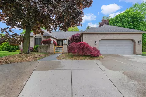 13825 Woodsett, Shelby Township, MI 48315