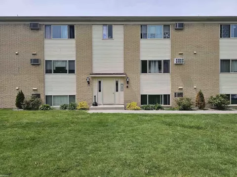 1875 Michigan #6 E, Marysville, MI 48040