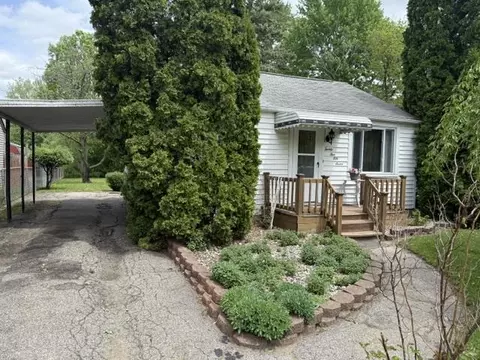 2557 Montana, Saginaw, MI 48601
