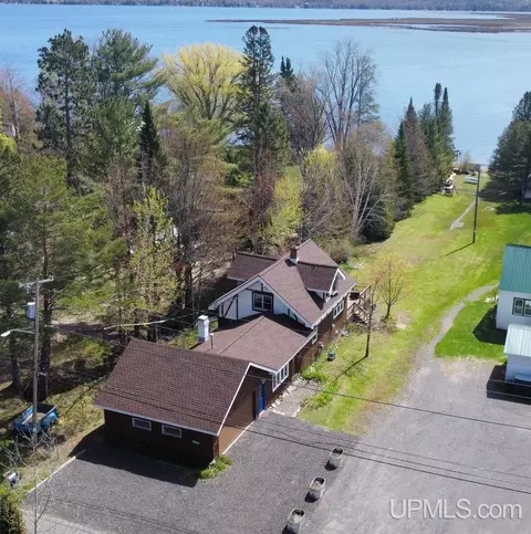 42840 Lakeshore, Chassell, MI 49916