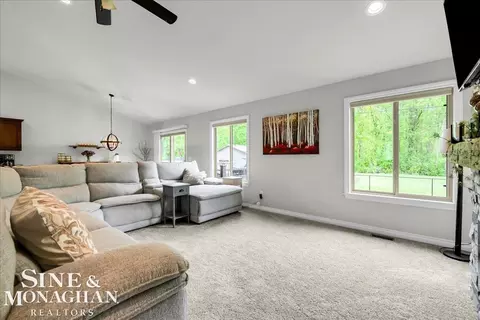 Living - 9445 Folkert, Clay, MI 48001 photo 2 of 2