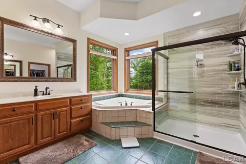 Bath - 5397 Elm, Hudson, MI 49247 photo 2 of 8