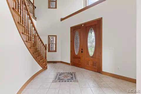 Entry Way - 5397 Elm, Hudson, MI 49247 photo 1 of 6