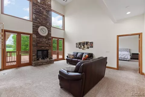 Living - 5397 Elm, Hudson, MI 49247 photo 4 of 4