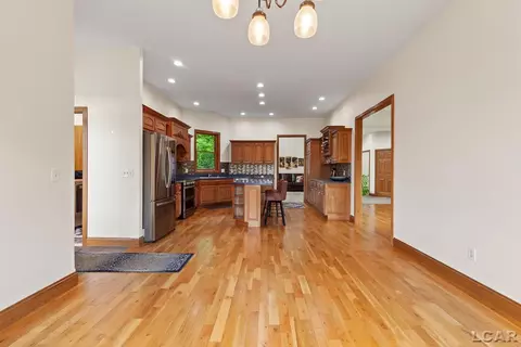 Dining - 5397 Elm, Hudson, MI 49247 photo 1 of 1