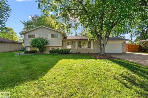53656 Lynnham, Shelby Township, MI 48316