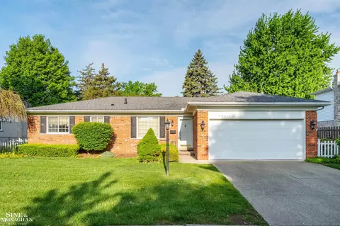 40127 Pallazo, Clinton Township, MI 48038