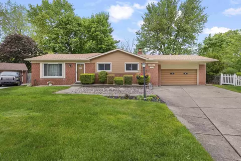 11971 Fairview, Sterling Heights, MI 48312