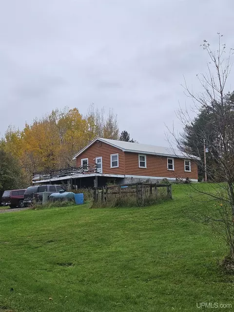 14753 M38, Ontonagon, MI 49953