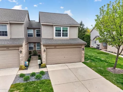 43815 Coachmaker, Sterling Heights, MI 48313