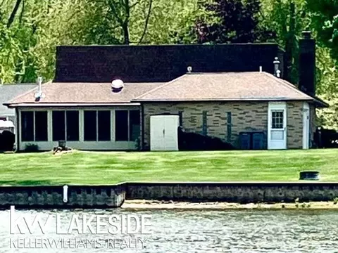 9784 S S Shr, Pigeon, MI 48755
