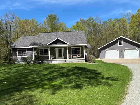 n7776 Carmody Road, Munising, MI 49862