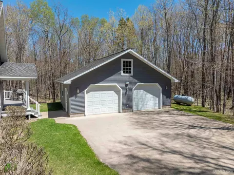 Exterior - n7776 Carmody Road, Munising, MI 49862 photo 10 of 14