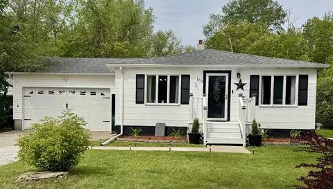 163 N Huron Rd, Linwood, MI 48634