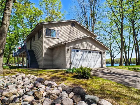 Exterior - 4600 Queens, Gladwin, MI 48624 photo 3 of 8