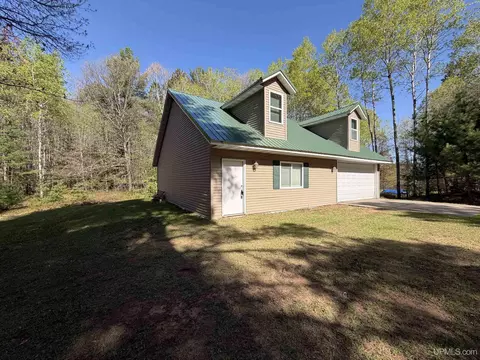 1804 North Lk, Florence, WI 54121