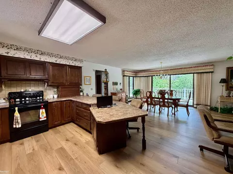 Kitchen - 7432 River, Flushing, MI 48433 photo 1 of 7